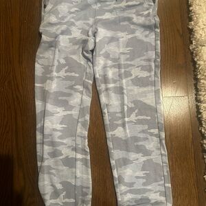 Athleta Gray Camouflage Sweatpants